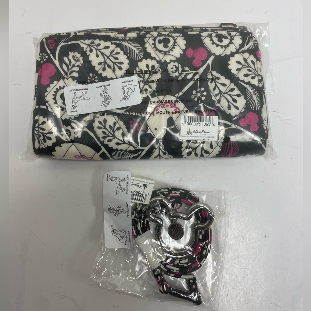 Vera Bradley Mickey Mouse Meets Birdie Retired Disney Clutch Wallet Wristlet New
